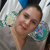 Iris Olivares fondo Bandera de Guatemala y bandera de la USAC
